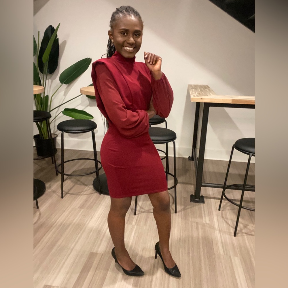 MAKE A STATEMENT WITH THIS DRESS